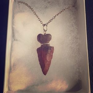 Unique arrowhead heart necklace 🌹